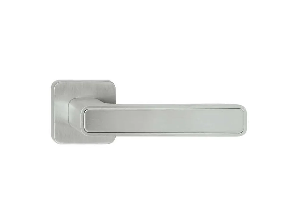 INNER FREE P660 HR WC XR-E/inoxchrom-nerez Jen Po Omezenou Doba